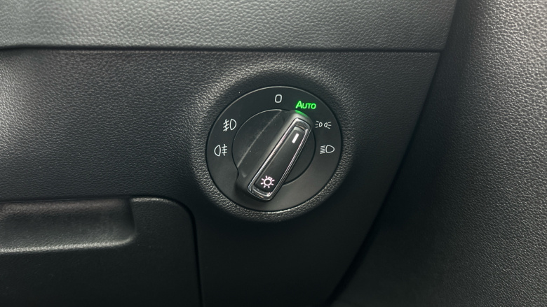 Skoda Karoq 1.5 TSI SE L 5dr DSG Petrol Estate